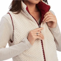 Ariat® Ladies R.E.A.L.™ReversibleRouge Red Vest 10041586 -Western Belle Deals 10041586e