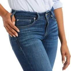 Ariat® R.E.A.L.™ Perfect Rise Abby Straight Leg Jeans 10036814 13 Ariat® R.E.A.L.™ Perfect Rise Abby Straight Leg Jeans 10036814 -Western Belle Deals F21 WEST WMS 10036814 detail02